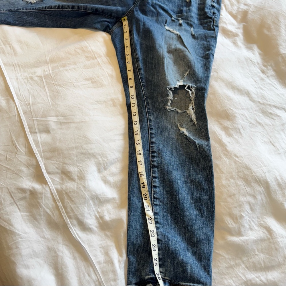 Torrid Boyfriend Straight Distressed Jeans Size 16 Short - Picture 8 of 8